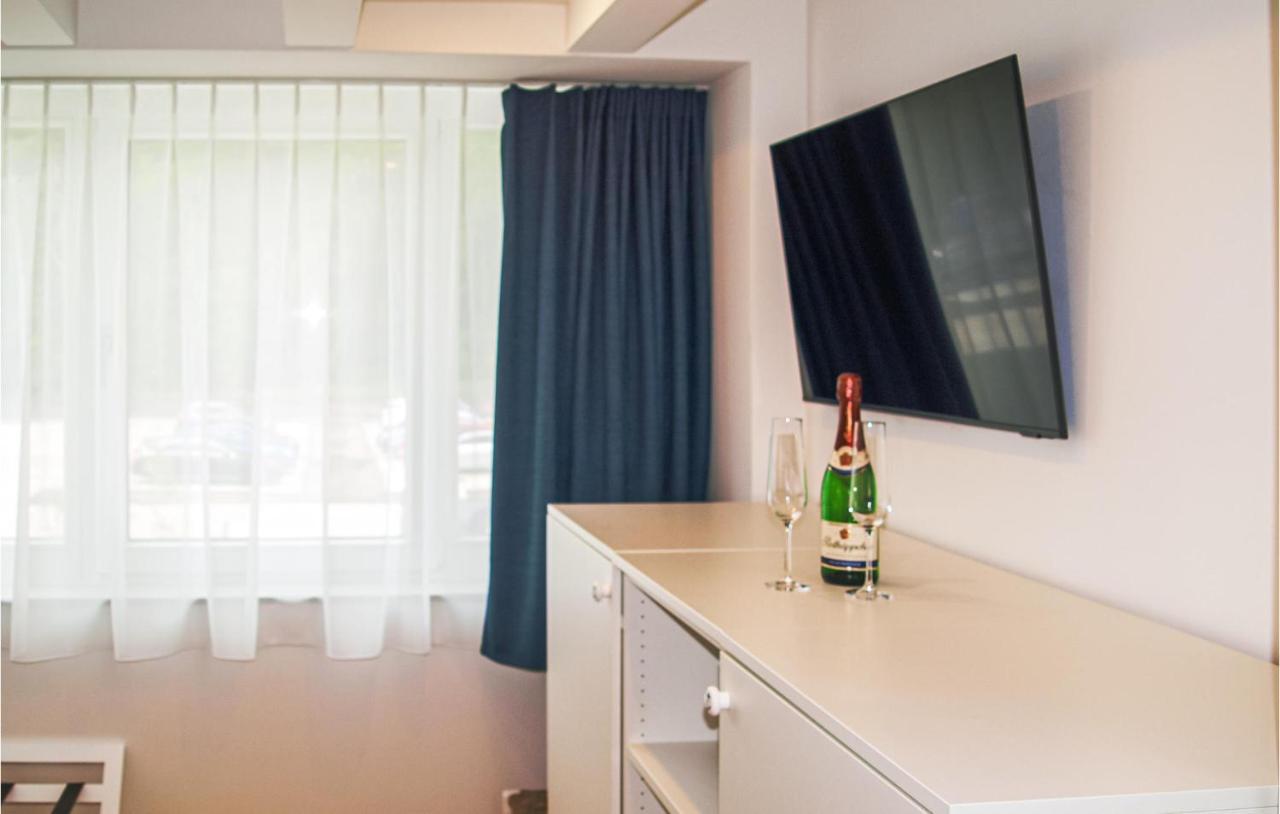 2 Bedroom Lovely Apartment In Binz Ot Prora Lubkow Bagian luar foto